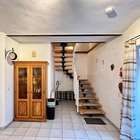 Reihenhaus Mit Garten شقة ميشرنيش